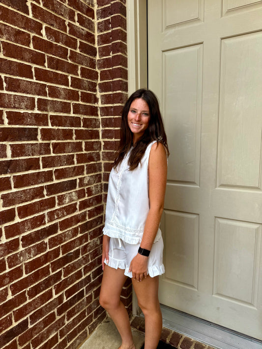 Ruffle Trim White Set